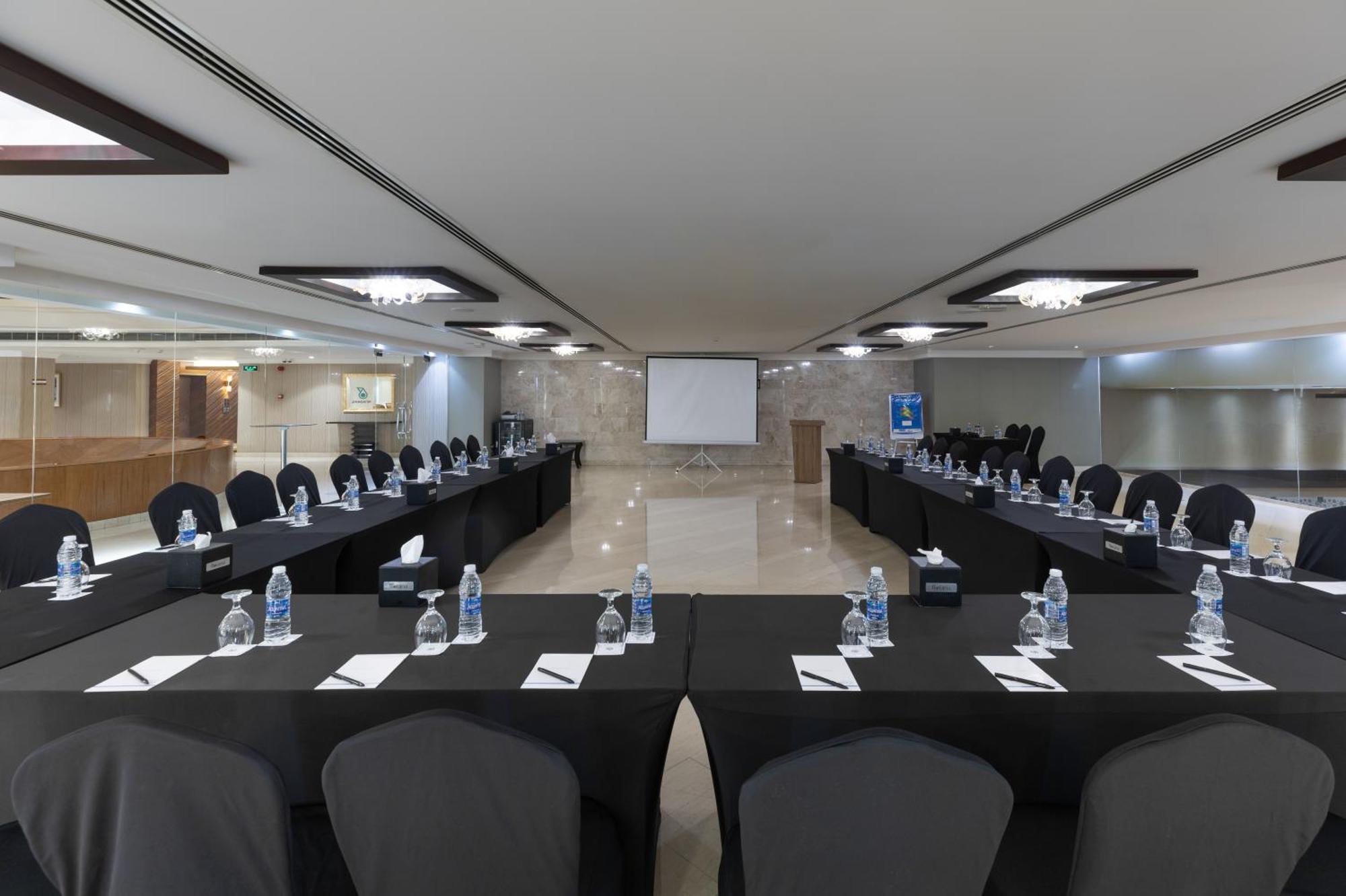 Babylon Rotana Hotel Baghdad Bagian luar foto