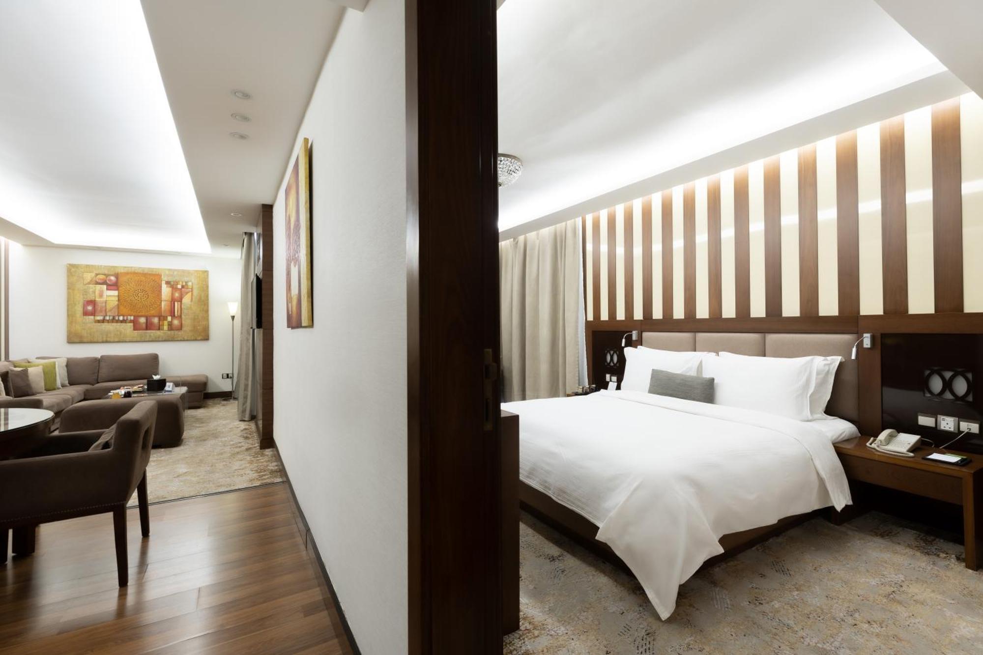 Babylon Rotana Hotel Baghdad Bagian luar foto